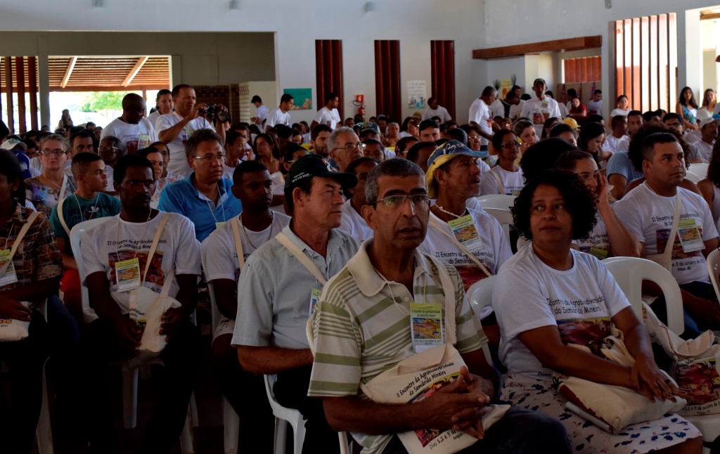 Participantes do encontro reforçaram a resistência e esperança frente aos desafios que enfrentam no campo